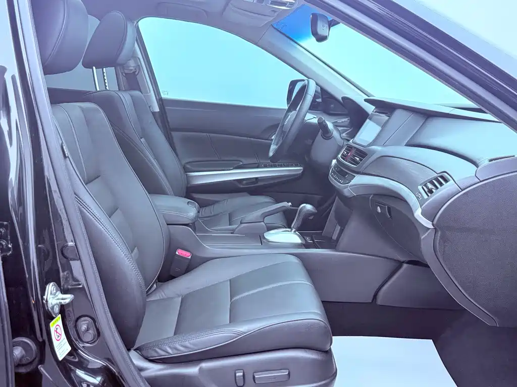 Honda Crosstour 2015 — фото 19