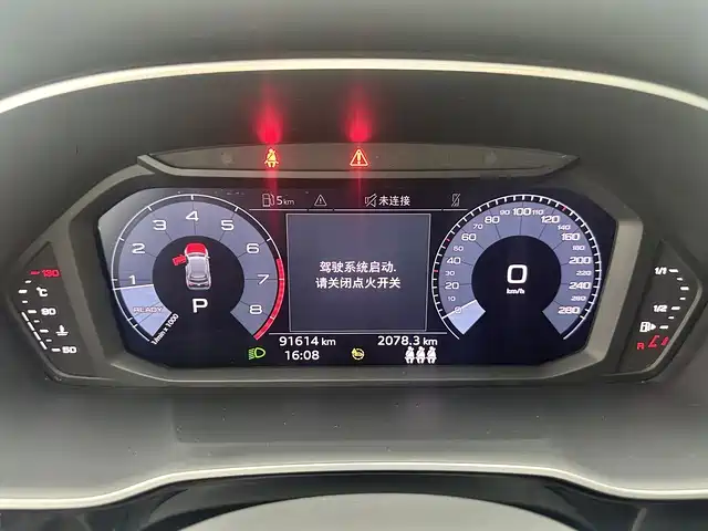Audi Q3 2021 — фото 10