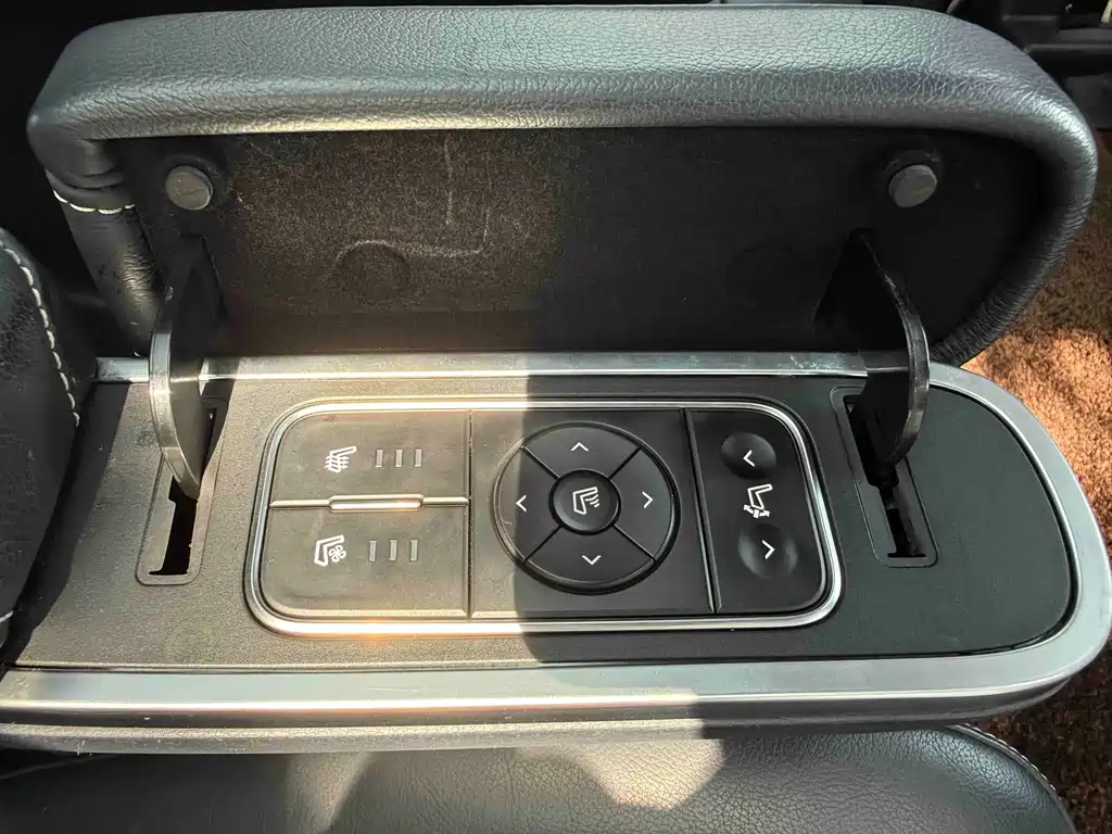 GAC Motor Trumpchi M8 2019 — фото 12