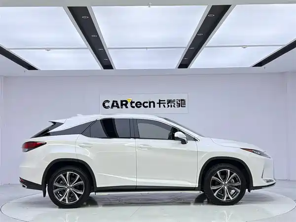 Lexus RX 2020