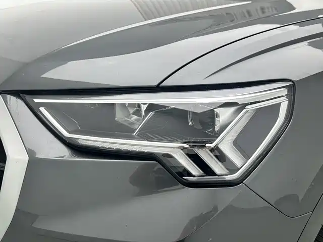 Audi Q3 2021 — фото 15