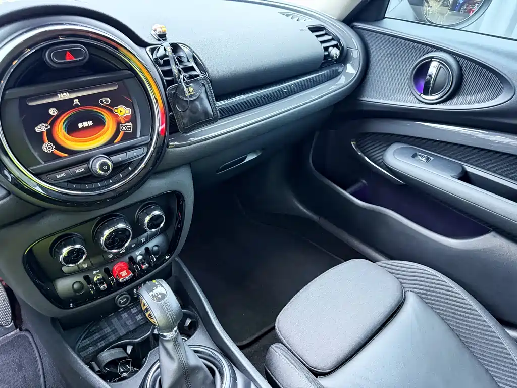 MINI Clubman 2017 — фото 15