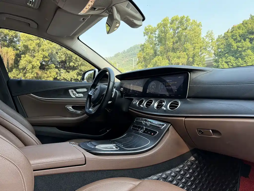 Mercedes-Benz E-Class 2018 — фото 8