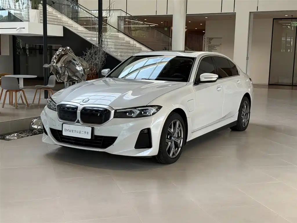 BMW i3 2024