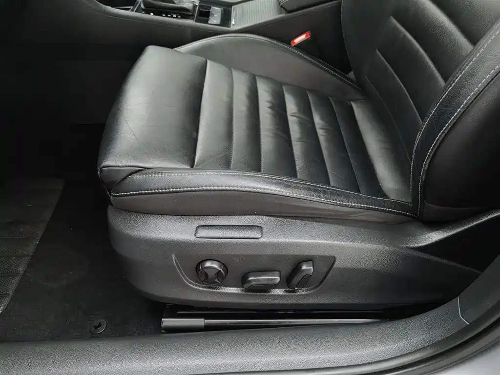 Skoda Superb 2015 — фото 20