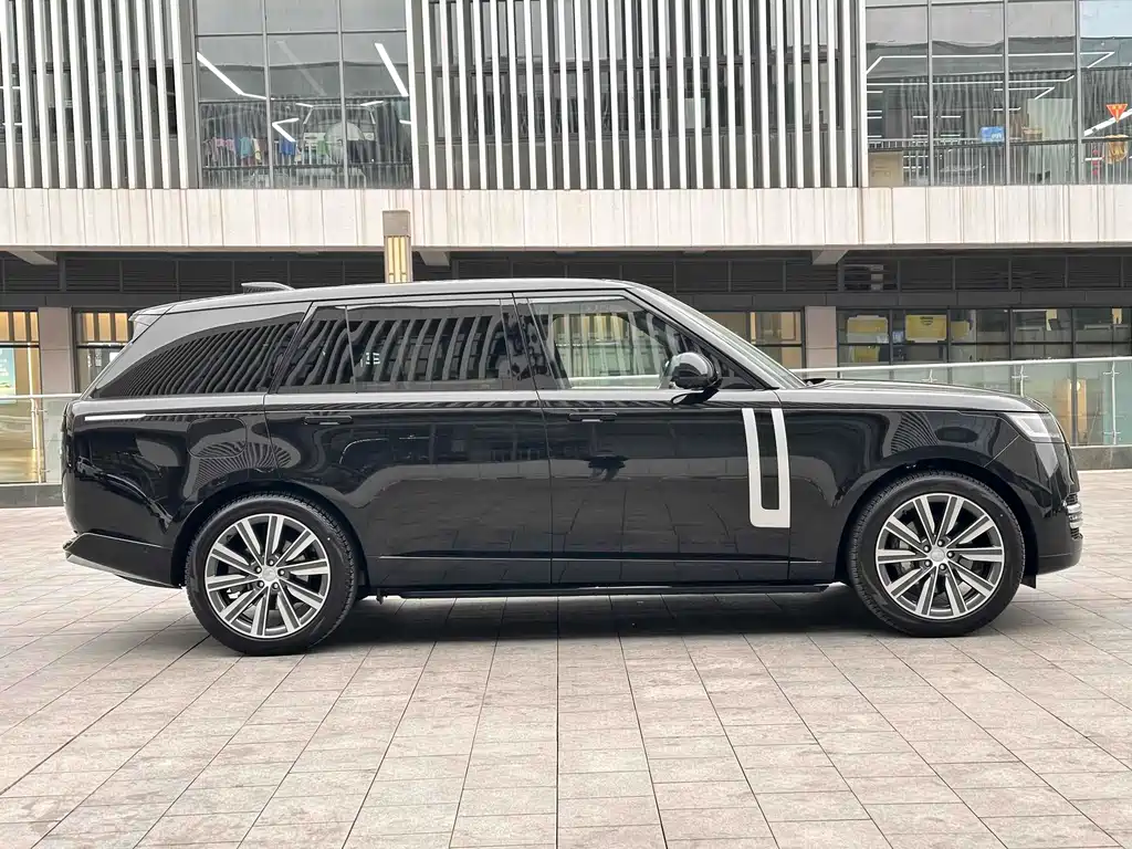 Land Rover Range Rover 2025 — фото 4
