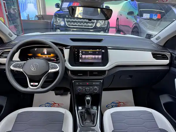 Volkswagen Tharu 2025