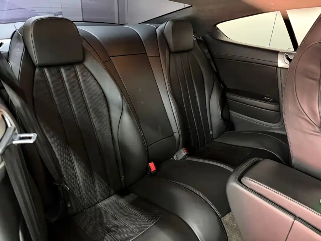 Bentley Continental 2013 — фото 13