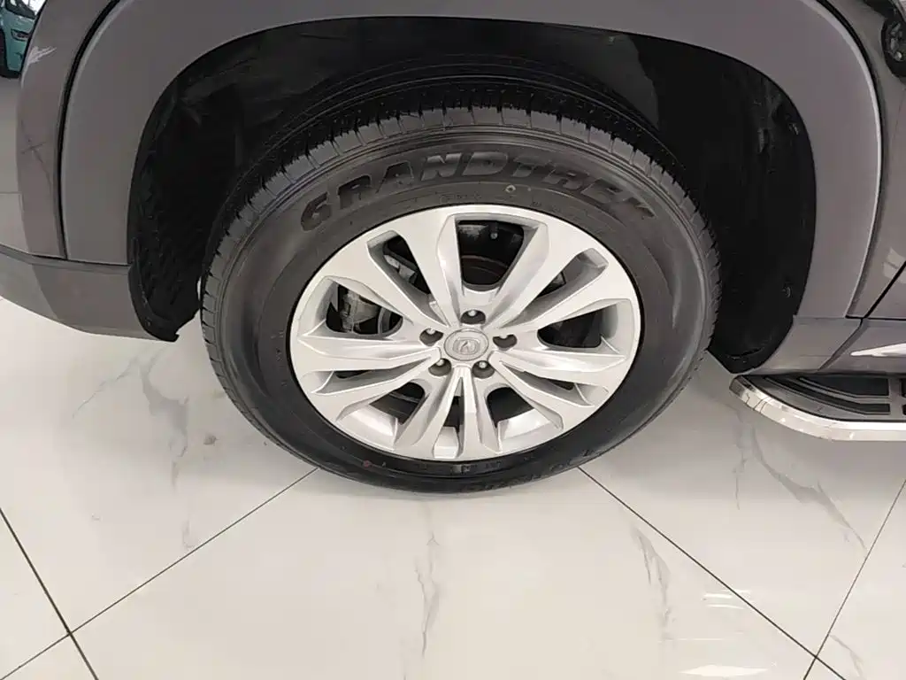 Changan CS95 2018 — фото 23