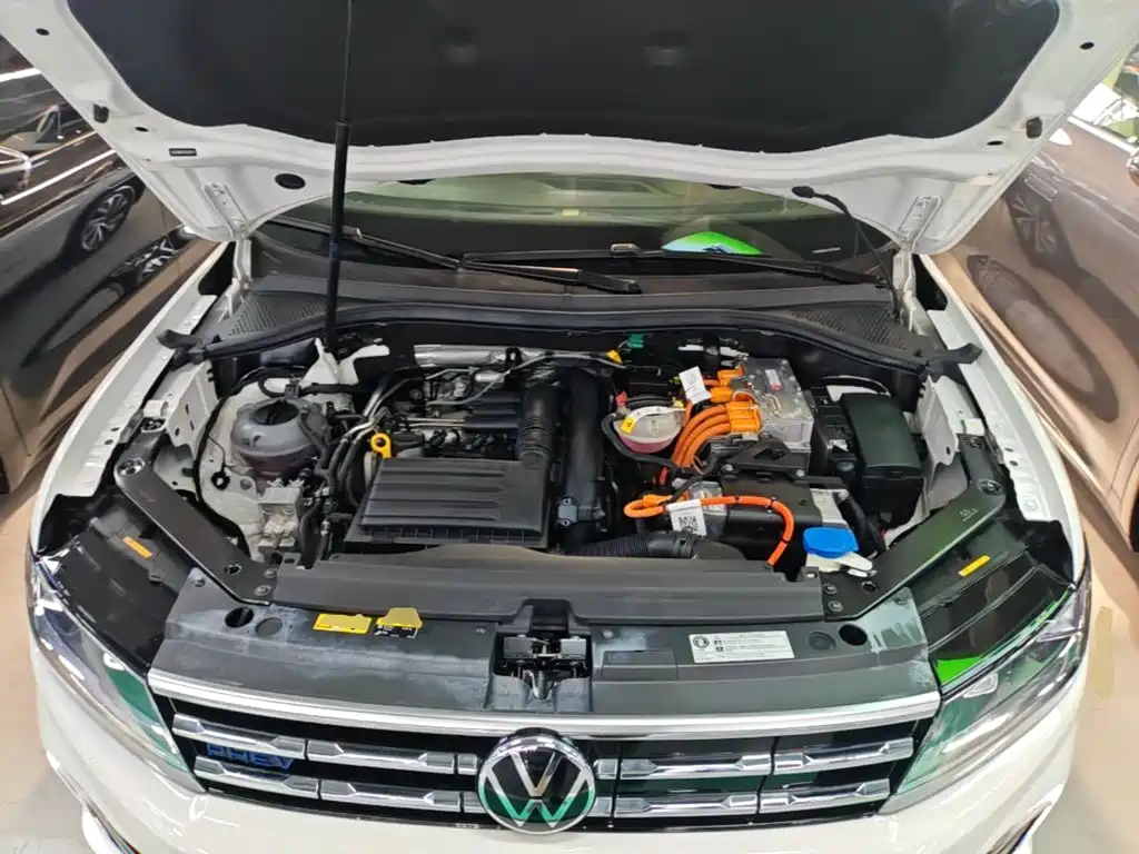 Volkswagen Tiguan L PHEV 2021 — фото 20