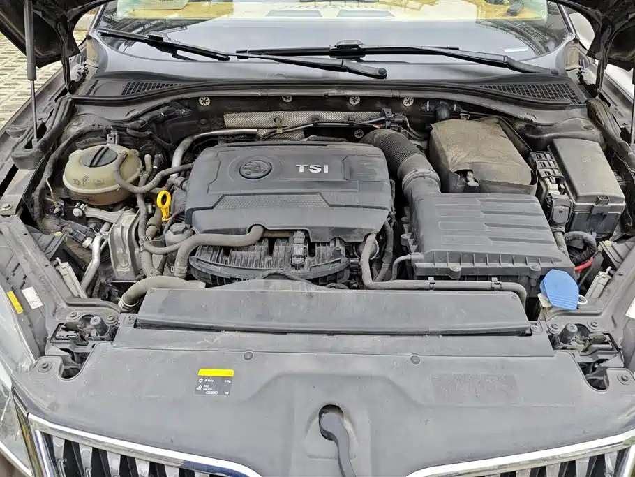Skoda Superb 2016 — фото 10