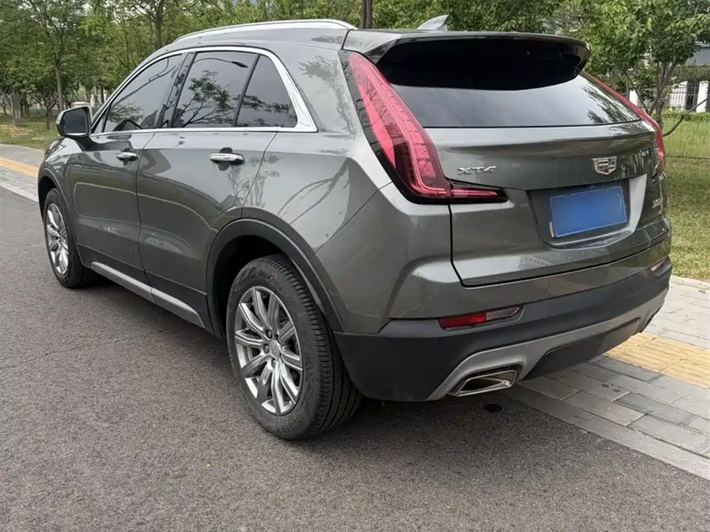 Cadillac XT4 2019 — фото 4