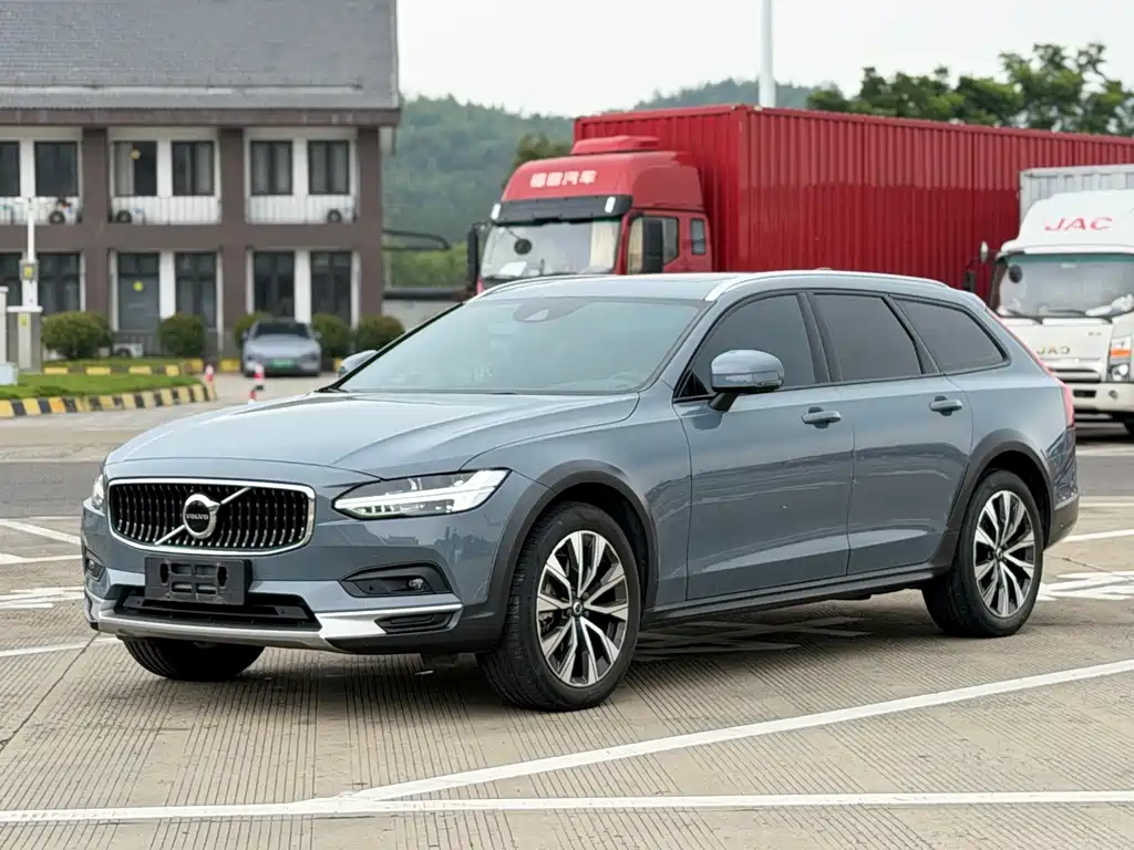 Volvo V90 2021
