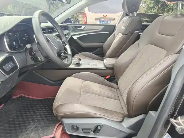 Audi A7L 2023