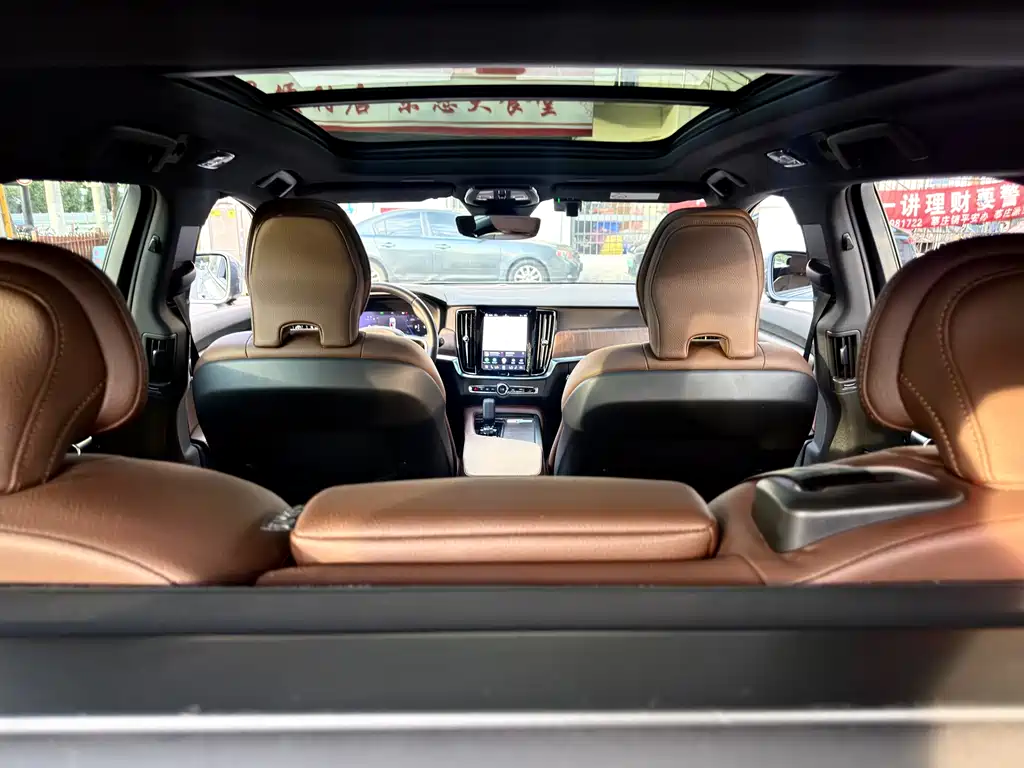Volvo V90 2023 — фото 22