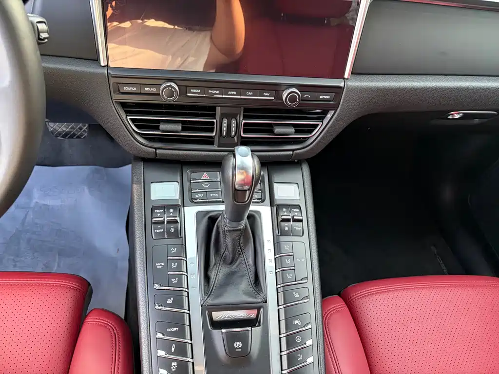 Porsche Macan 2020