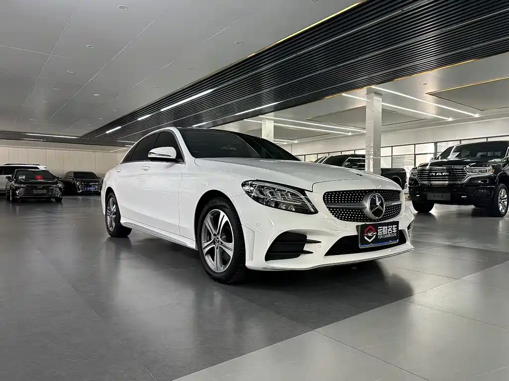 Mercedes-Benz C-Class 2021 — фото 3