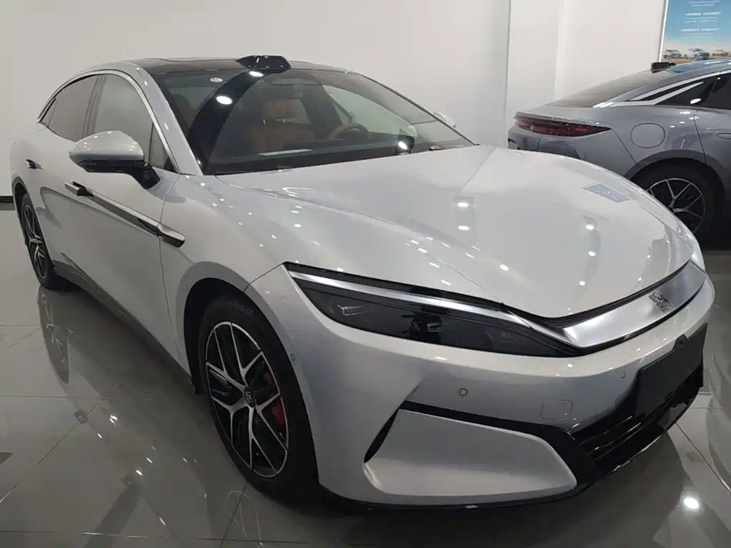 BYD Han L 2025
