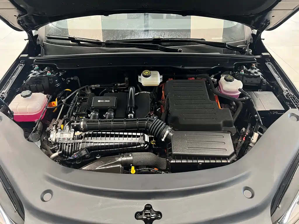 BYD Seal 05 DM-i 2025 — фото 14