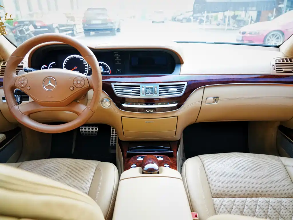 Mercedes-Benz S-Class AMG 2011 — фото 13