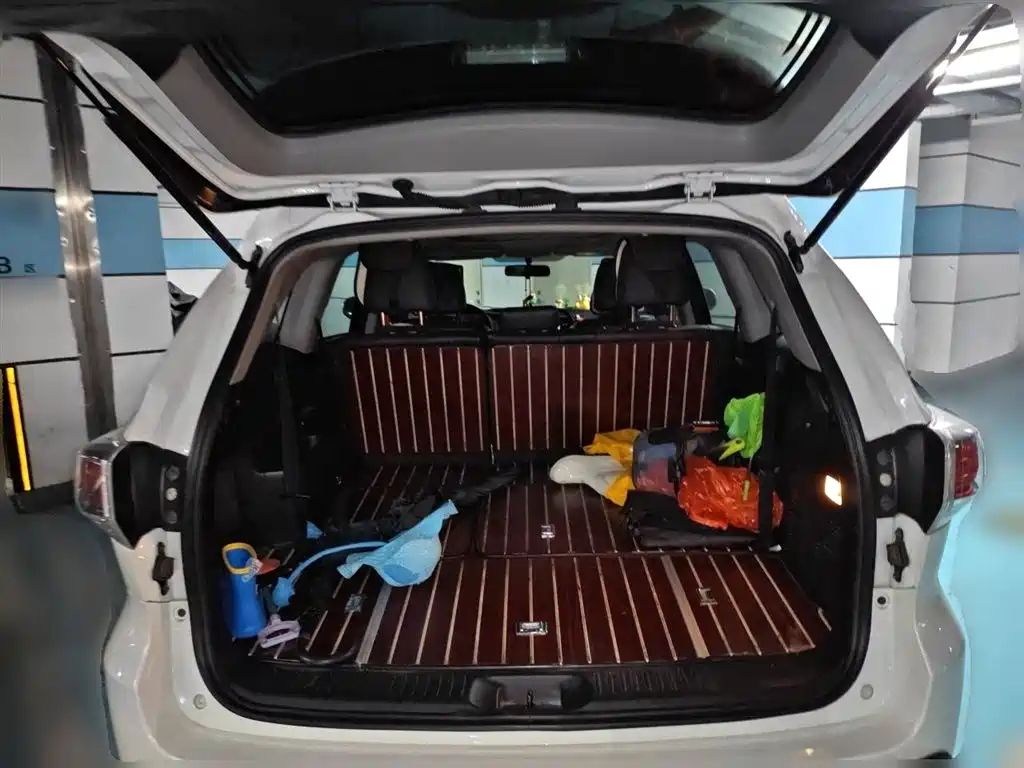 Toyota Highlander 2016 — фото 16