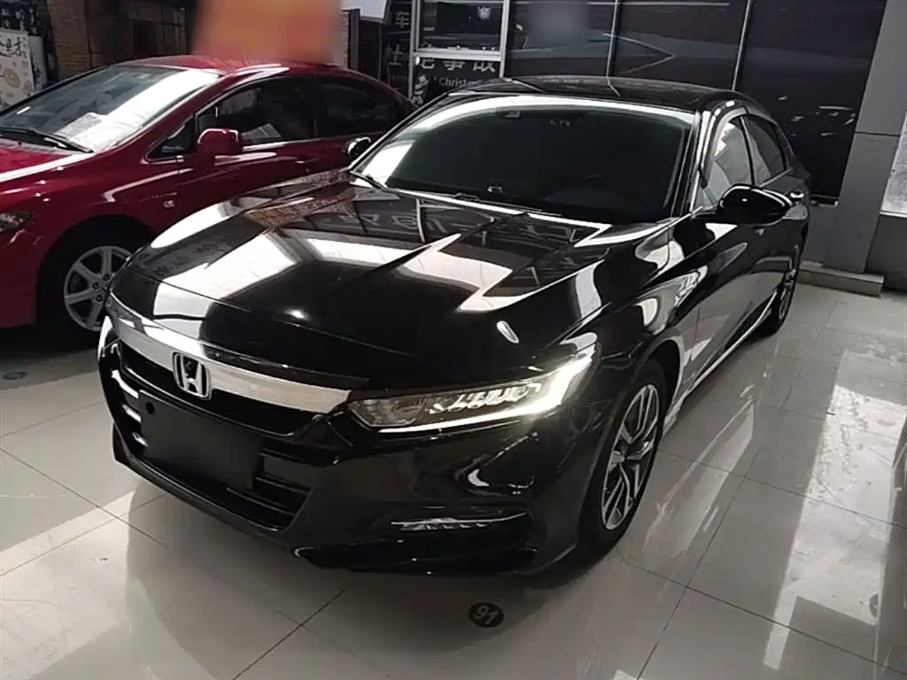 Honda Accord 2020 — фото 1