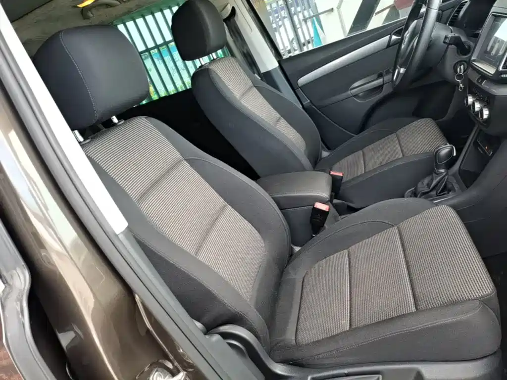 Volkswagen Sharan 2017 — фото 25