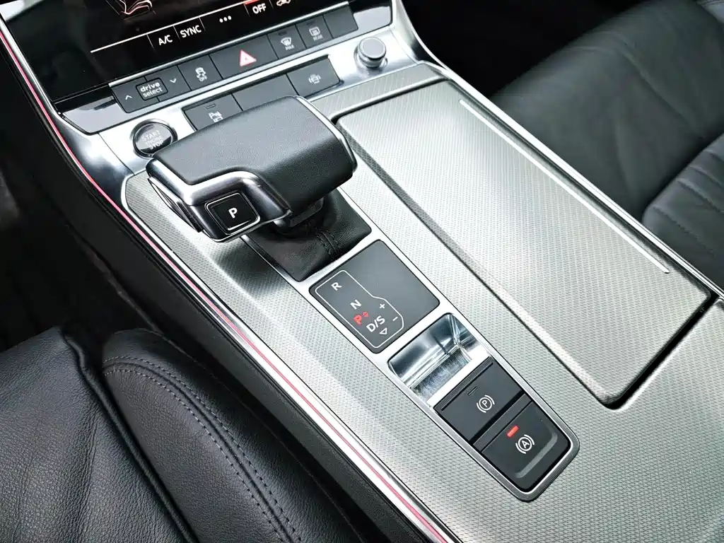 Audi A6L 2021 — фото 12