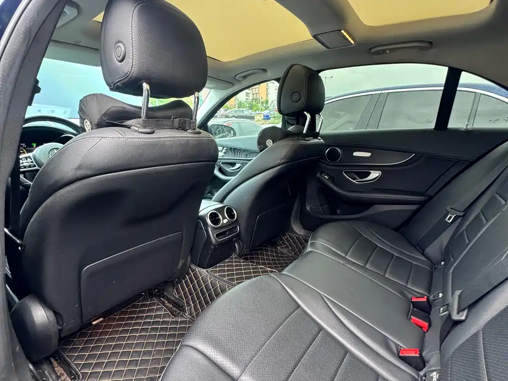 Mercedes-Benz C-Class 2019 — фото 13