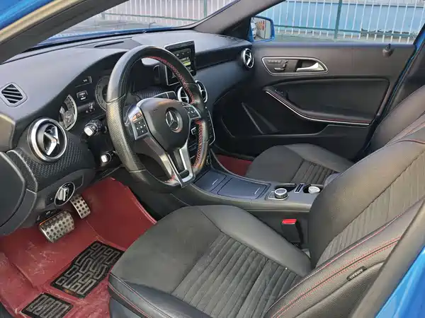 Mercedes-Benz A-Class 2015