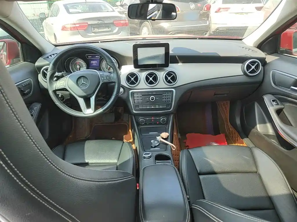 Mercedes-Benz GLA 2016 — фото 10