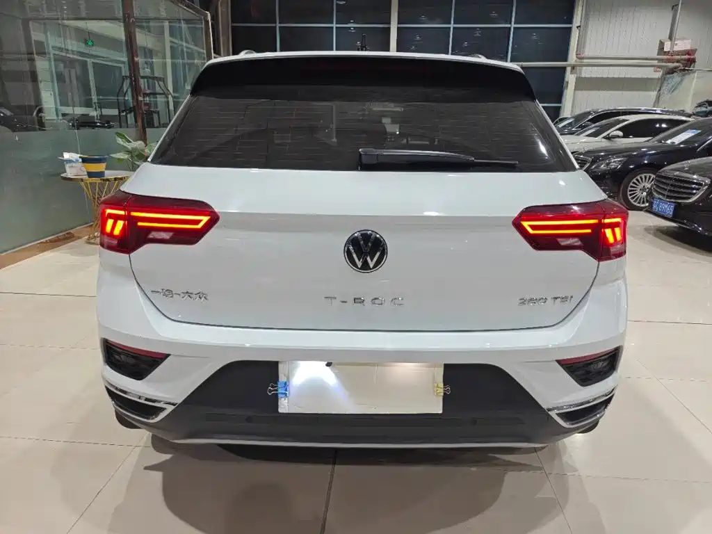 Volkswagen T-Roc 2022 — фото 8