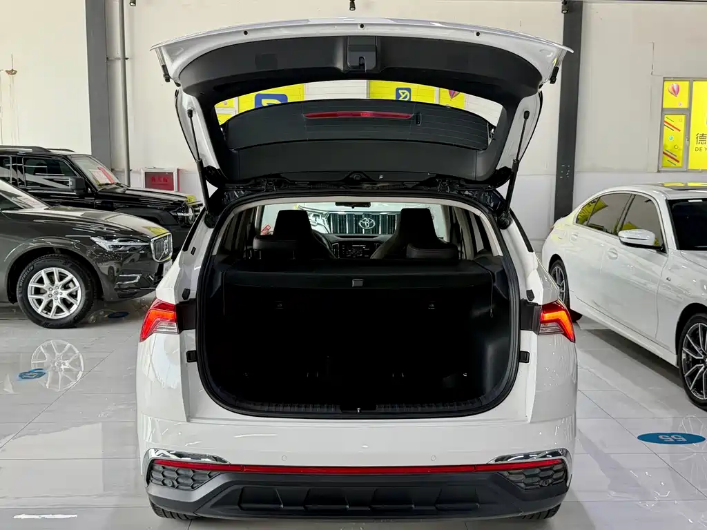 Skoda Kamiq 2023 — фото 13
