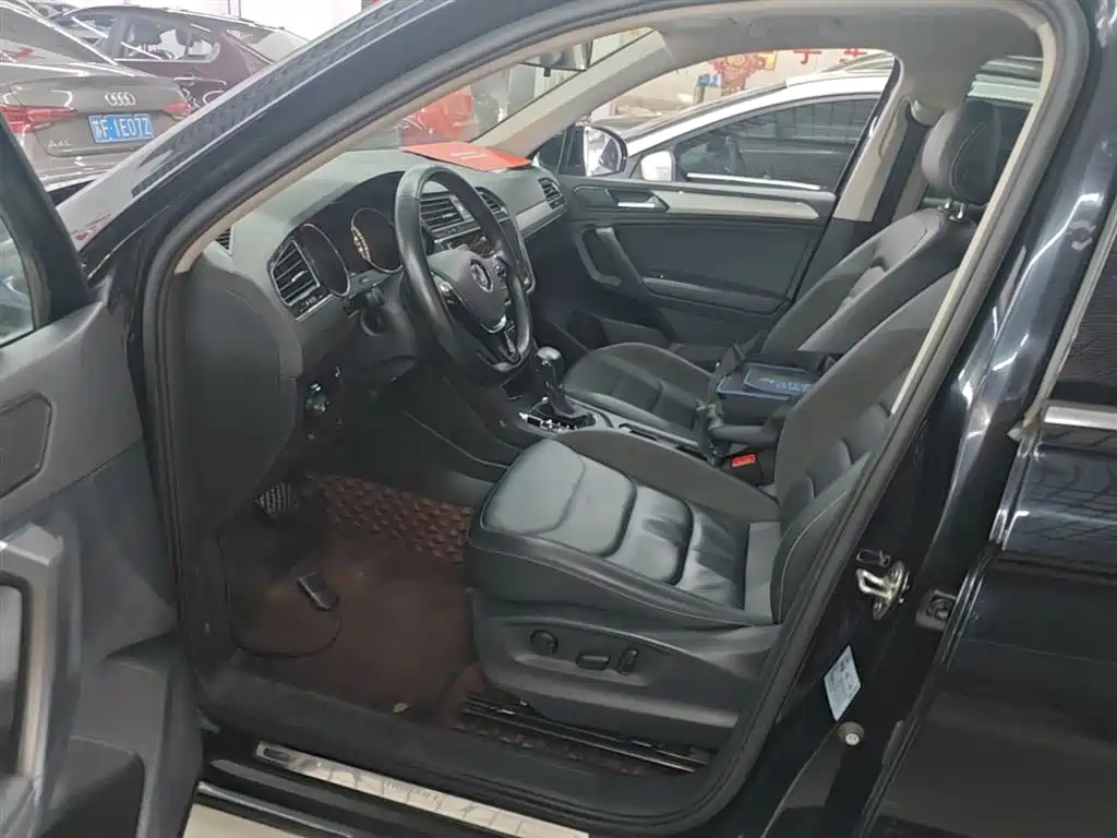 Volkswagen Tiguan L 2019 — фото 15