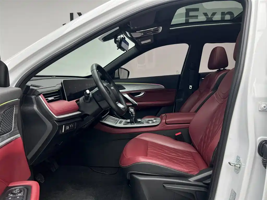Jetour X70 PLUS 2022 — фото 17