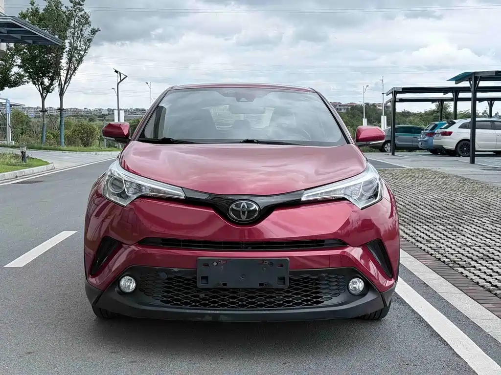 Toyota C-HR 2020 — фото 2