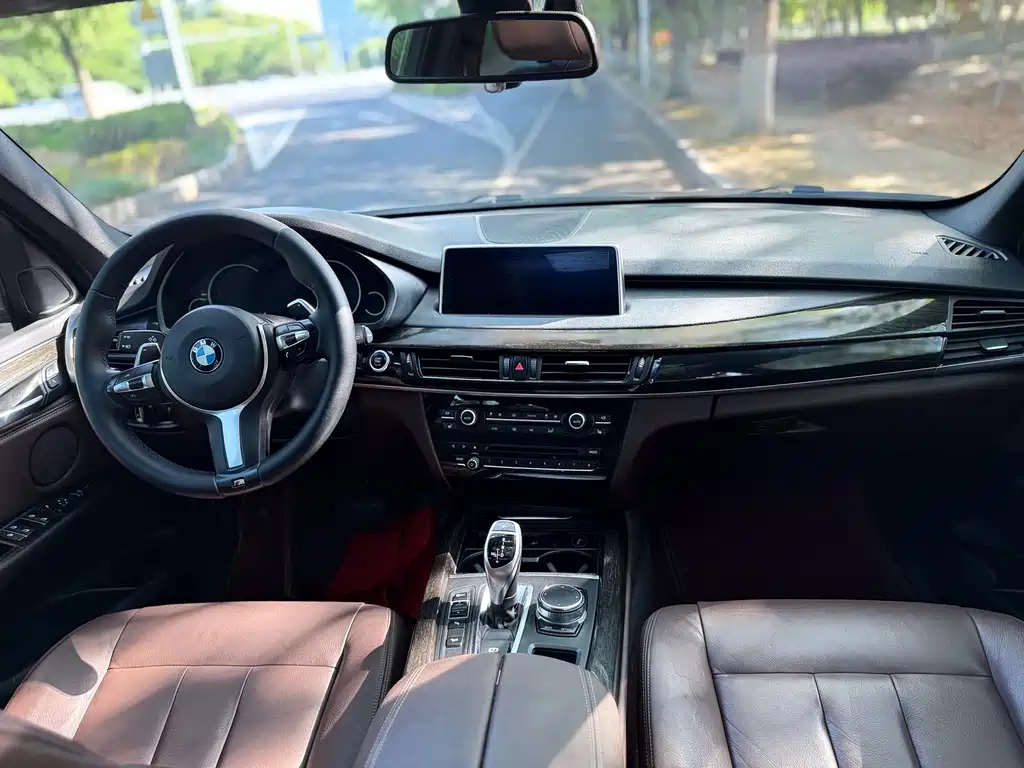 BMW X5 2018 — фото 14