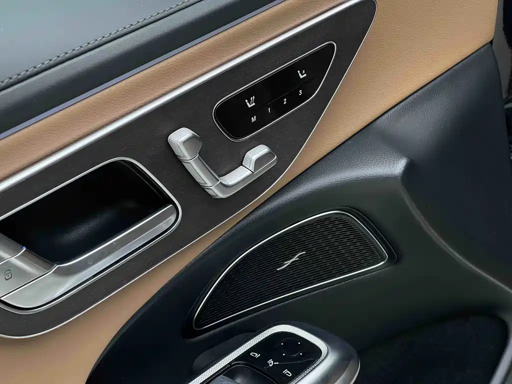Mercedes-Benz E-Class 2024