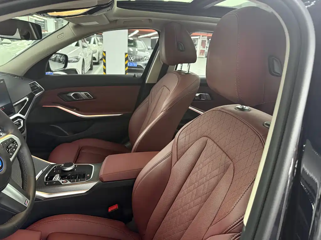 BMW i3 2023