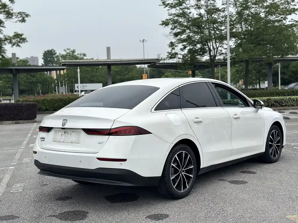 Roewe D7 2025 — фото 10