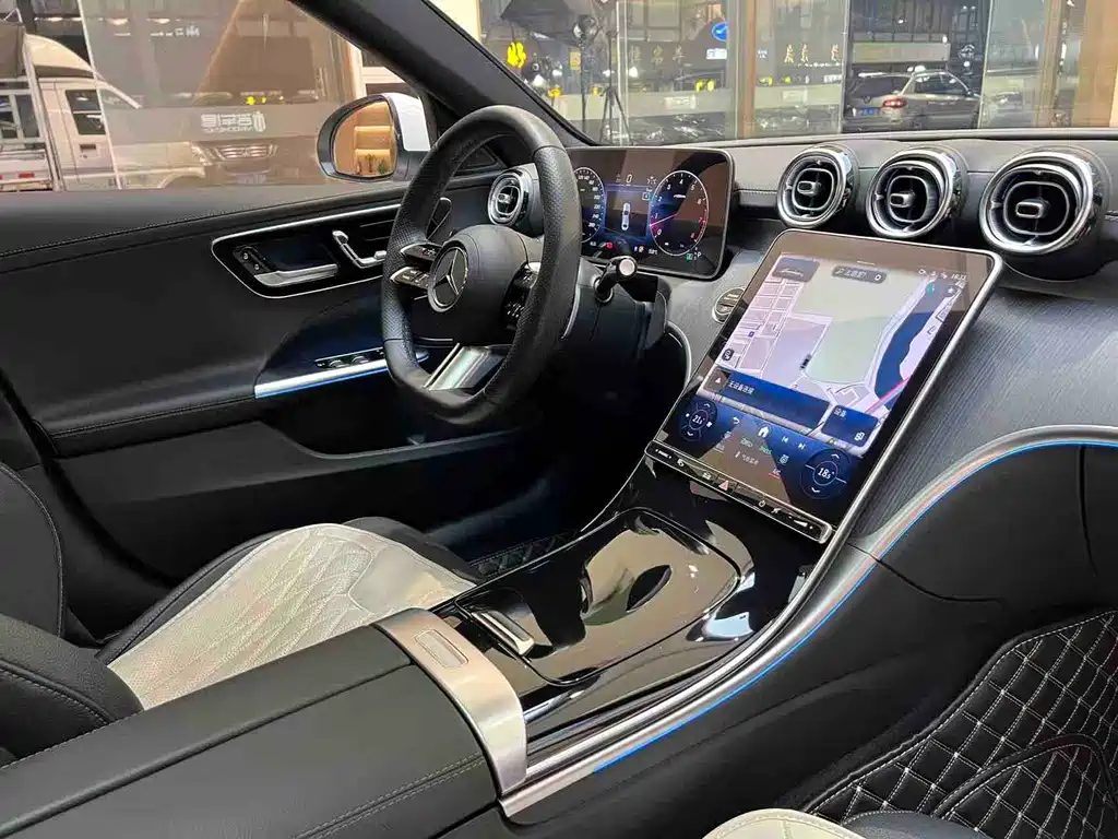Mercedes-Benz C-Class 2023