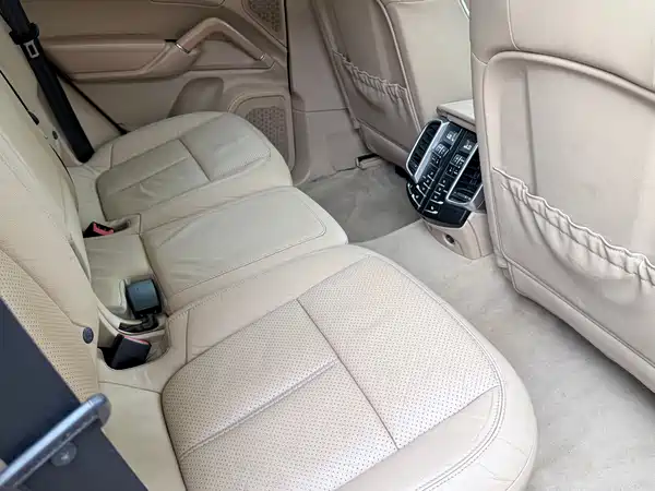 Porsche Cayenne 2012