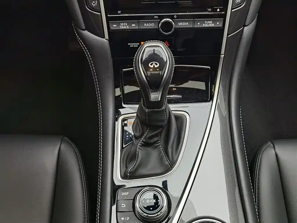 Infiniti Q50L 2019 — фото 13