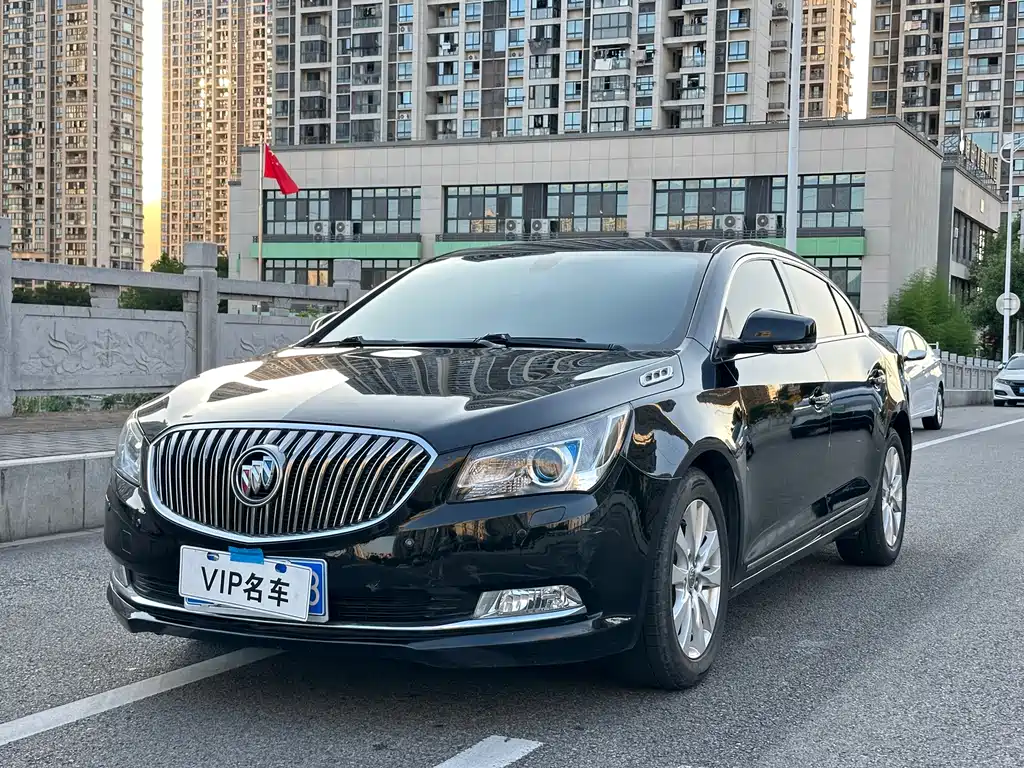 Buick LaCrosse 2016 — фото 1
