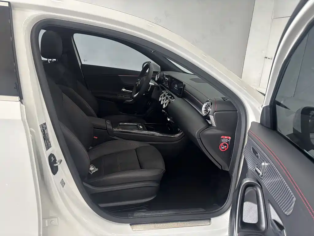 Mercedes-Benz A-Class 2025 — фото 27