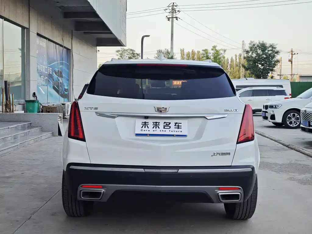Cadillac XT5 2022 — фото 13