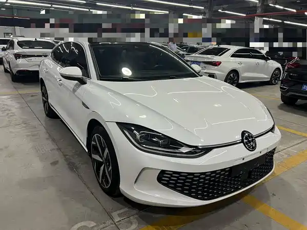 Volkswagen Lamando 2023