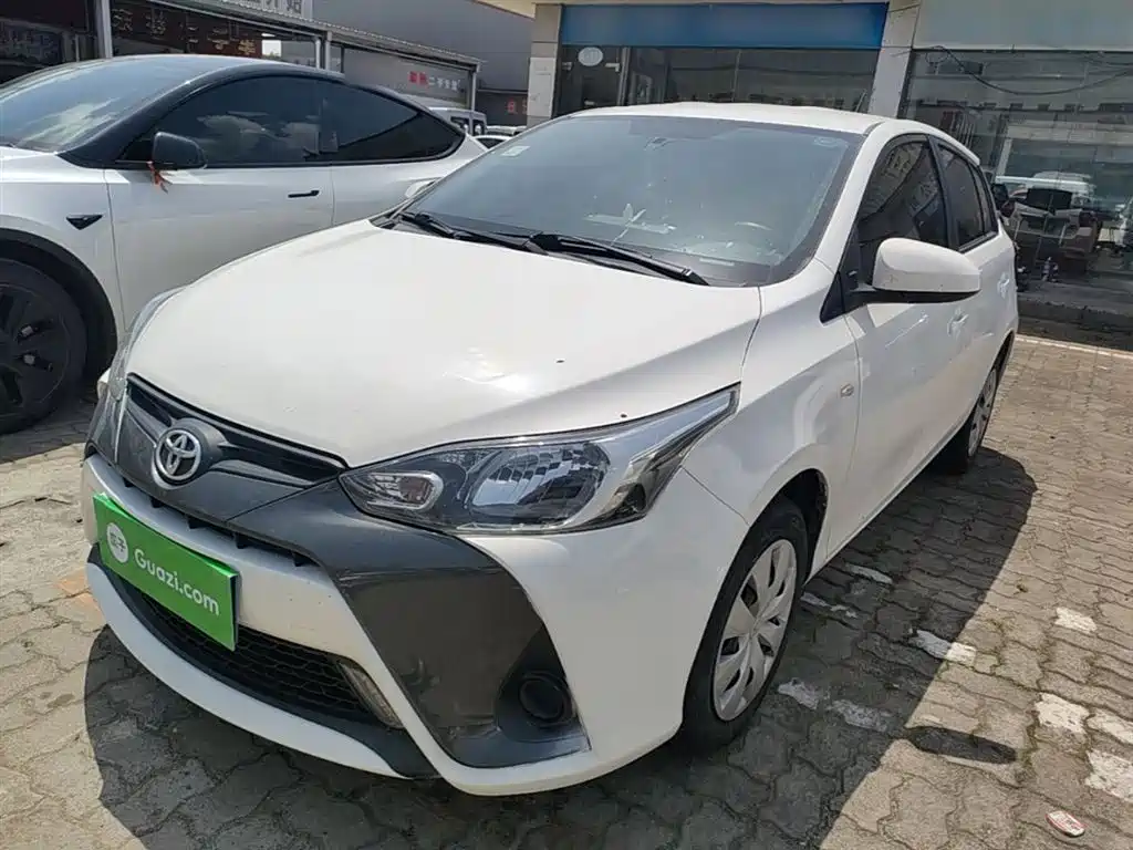 Toyota Yaris L 2019 — фото 1