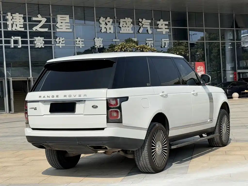 Land Rover Range Rover 2020 — фото 9