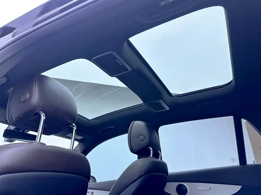 Mercedes-Benz GLC 2022 — фото 15